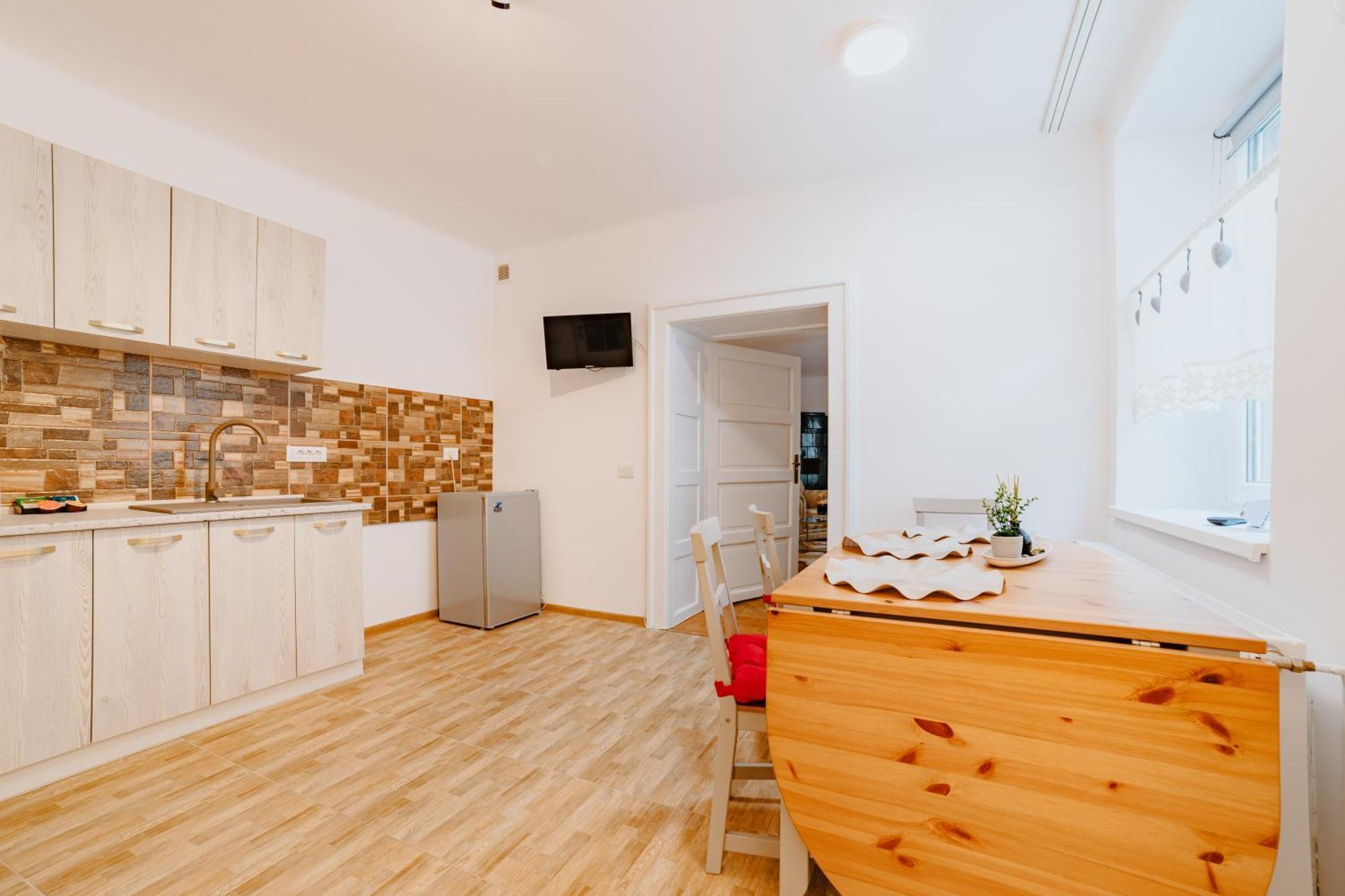 Anastasia Apartments With Parking Brașov Exterior foto